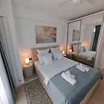 Yaya Pool And By Alezzi Odyssey Apartment *
