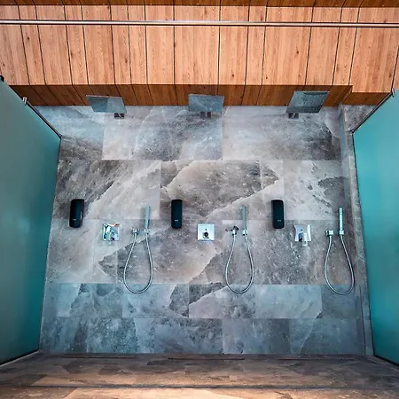 Yaya Pool And By Alezzi Odyssey