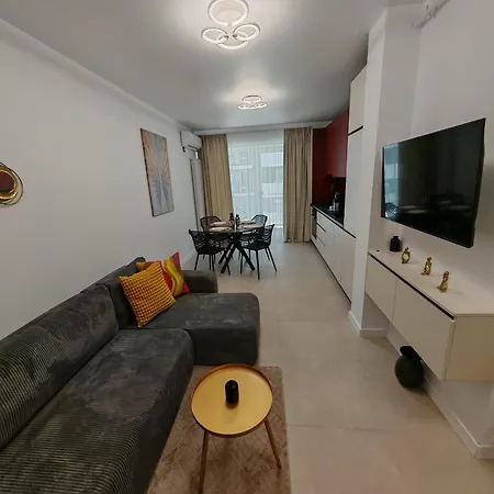 Yaya Pool And By Alezzi Odyssey