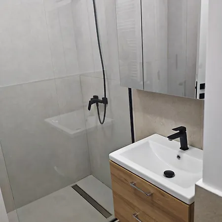 Yaya Pool And By Alezzi Odyssey Mamaia