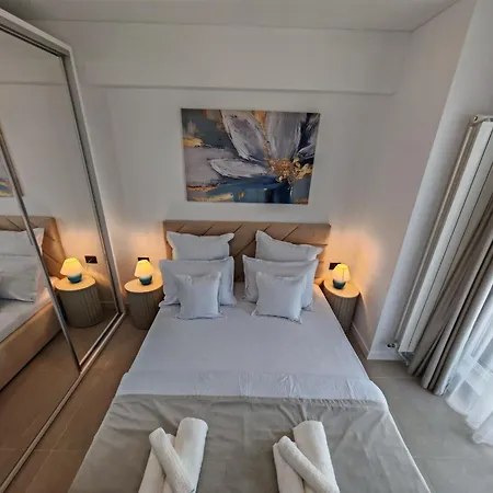 Yaya Pool And By Alezzi Odyssey *