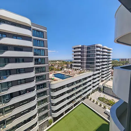 Apartment Yaya Pool And By Alezzi Odyssey *