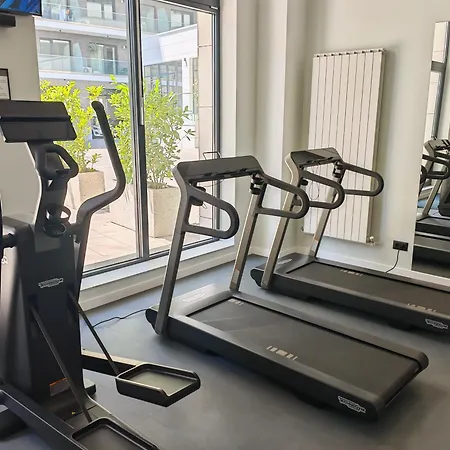 Yaya Pool And By Alezzi Odyssey * Mamaia