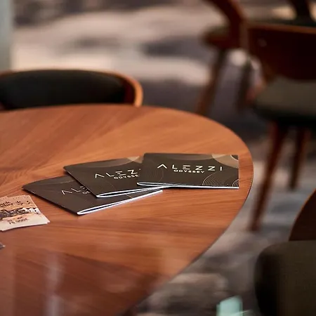 Yaya Pool&spa By Alezzi Odyssey Daire