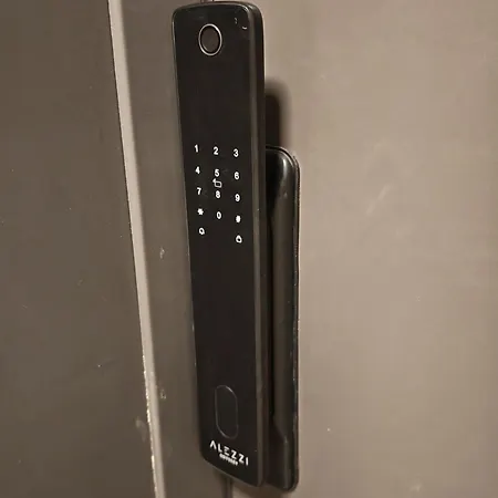 Yaya Pool And By Alezzi Odyssey * Mamaia